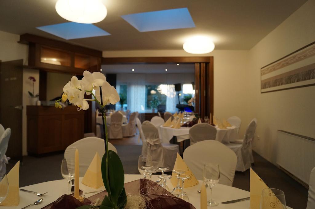 Hotel Zur Post Steimbke Ngoại thất bức ảnh