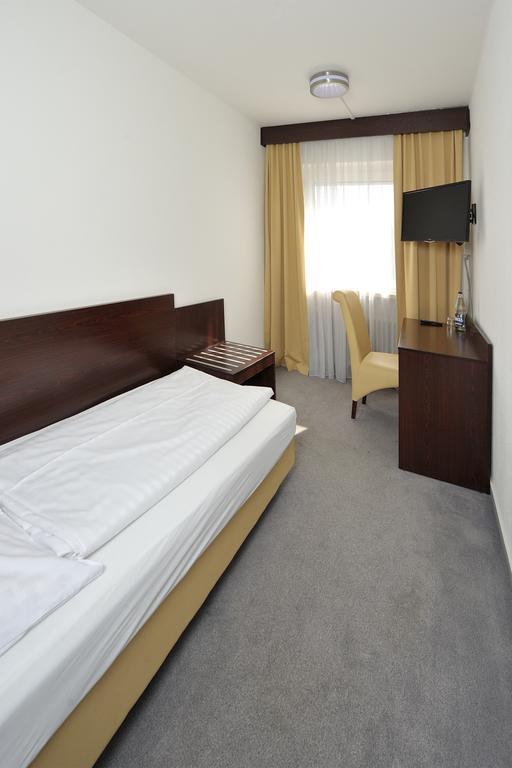 Hotel Zur Post Steimbke Ngoại thất bức ảnh